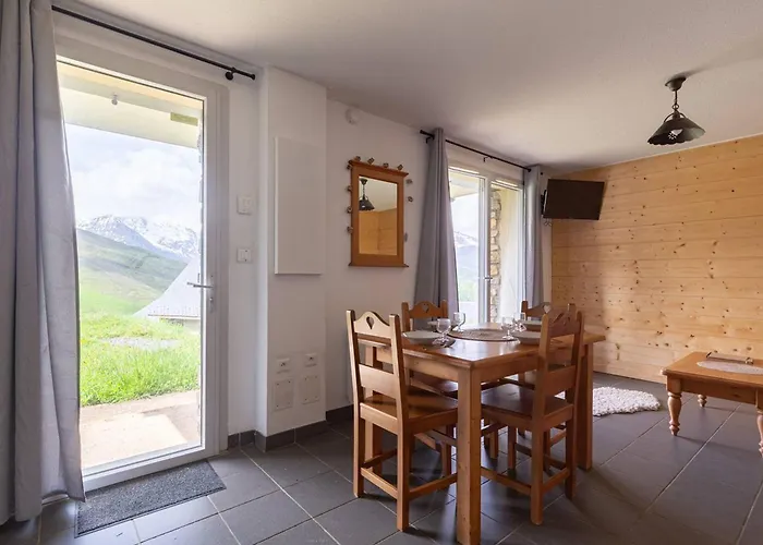 Apartment Cosy Pour 4 Pres Des Pistes A Peyragudes - Fr-1-695-76 Gouaux-de-Larboust